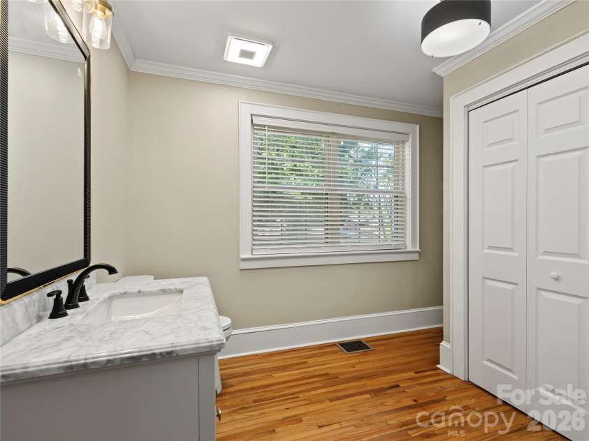 300 Raleigh Street, Concord, NC 28027.  MLS# CAR4433906, YatesRealty ID 58050. 