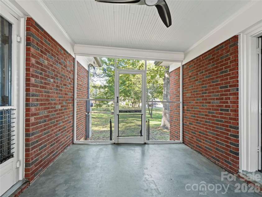 300 Raleigh Street, Concord, NC 28027.  MLS# CAR4433906, YatesRealty ID 58050. 