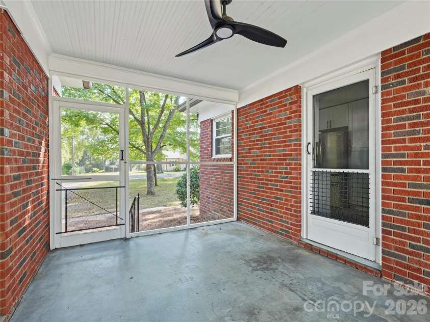 300 Raleigh Street, Concord, NC 28027.  MLS# CAR4433906, YatesRealty ID 58050. 