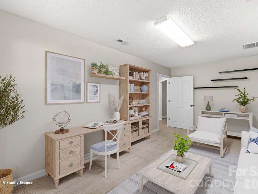 117 Abbotswood Place, Mooresville, NC 28117.  MLS# CAR4435686, YatesRealty ID 58051. 