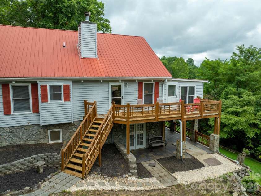197 Fairview Drive, Traphill, NC 28685.  MLS# CAR4359050, YatesRealty ID 5806. 