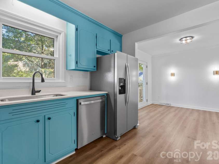 4315 Chandworth Road, Charlotte, NC 28210.  MLS# CAR4433793, YatesRealty ID 58062. 