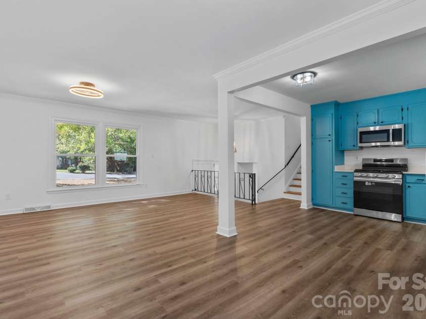 4315 Chandworth Road, Charlotte, NC 28210.  MLS# CAR4433793, YatesRealty ID 58062. 