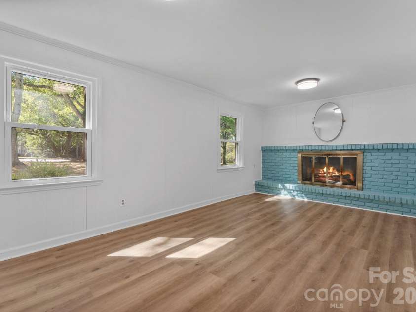 4315 Chandworth Road, Charlotte, NC 28210.  MLS# CAR4433793, YatesRealty ID 58062. 
