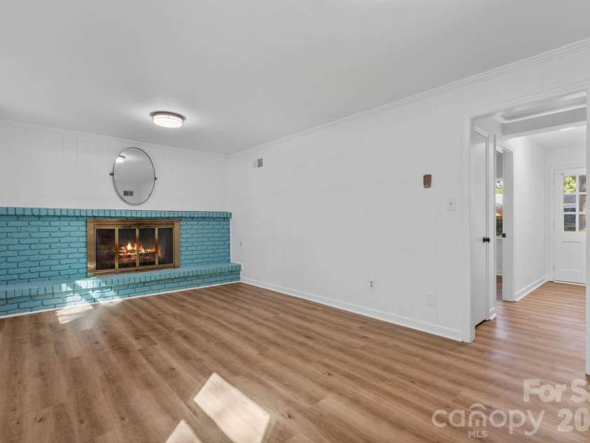 4315 Chandworth Road, Charlotte, NC 28210.  MLS# CAR4433793, YatesRealty ID 58062. 