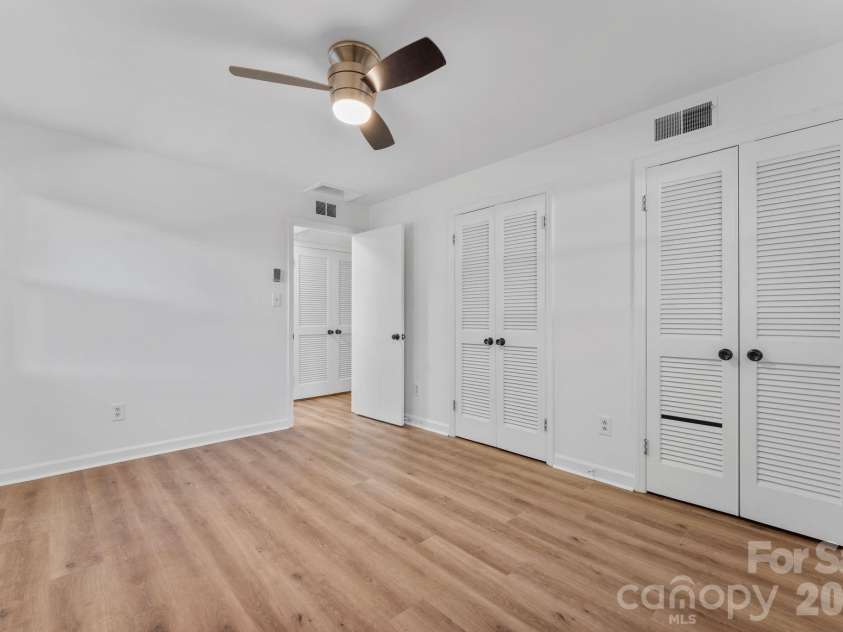 4315 Chandworth Road, Charlotte, NC 28210.  MLS# CAR4433793, YatesRealty ID 58062. 