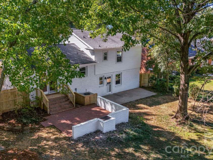 4315 Chandworth Road, Charlotte, NC 28210.  MLS# CAR4433793, YatesRealty ID 58062. 