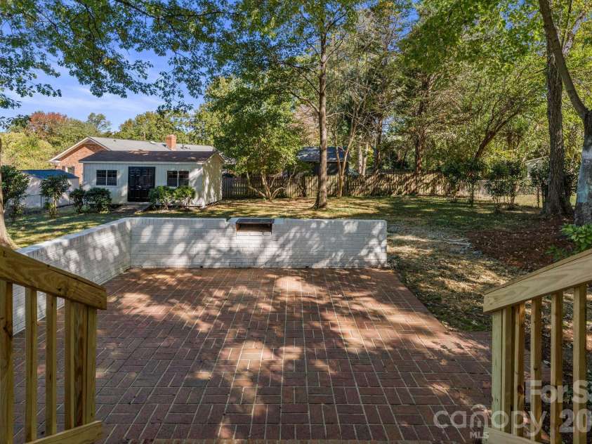 4315 Chandworth Road, Charlotte, NC 28210.  MLS# CAR4433793, YatesRealty ID 58062. 