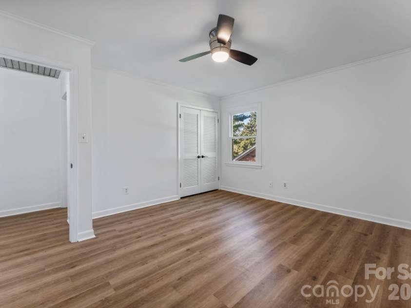 4315 Chandworth Road, Charlotte, NC 28210.  MLS# CAR4433793, YatesRealty ID 58062. 