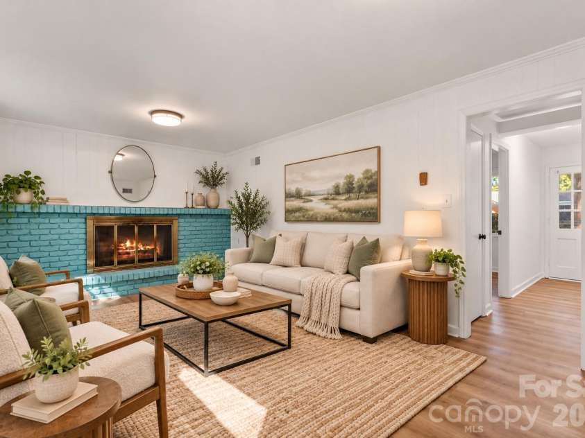 4315 Chandworth Road, Charlotte, NC 28210.  MLS# CAR4433793, YatesRealty ID 58062. Virtually Staged