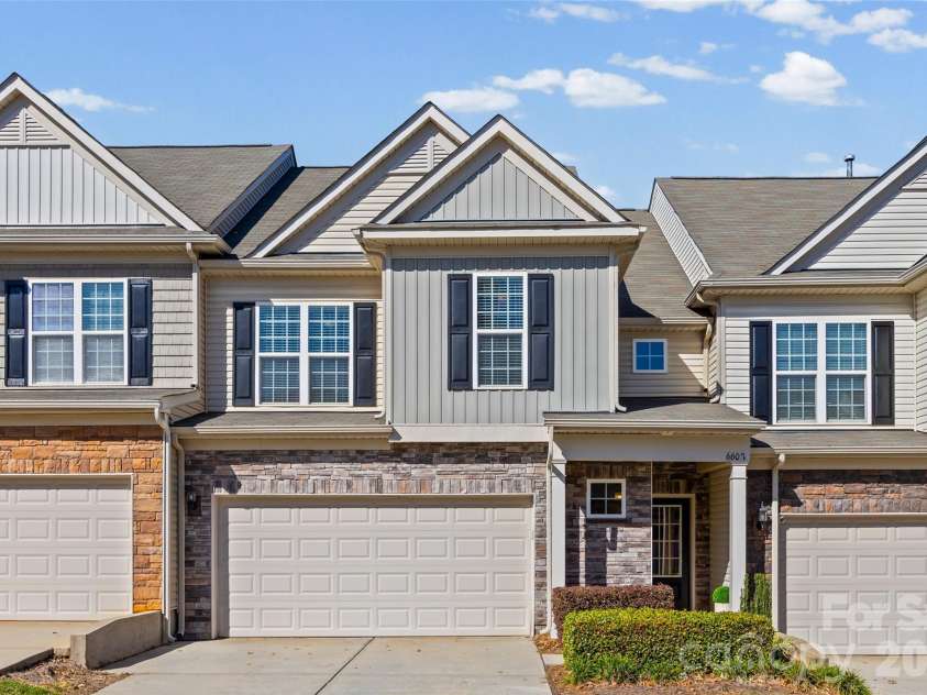 6607 Portland Rose Lane, Charlotte, NC 28210.  MLS# CAR4436431, YatesRealty ID 58063. 