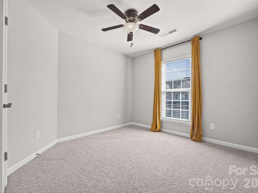 6607 Portland Rose Lane, Charlotte, NC 28210.  MLS# CAR4436431, YatesRealty ID 58063. 