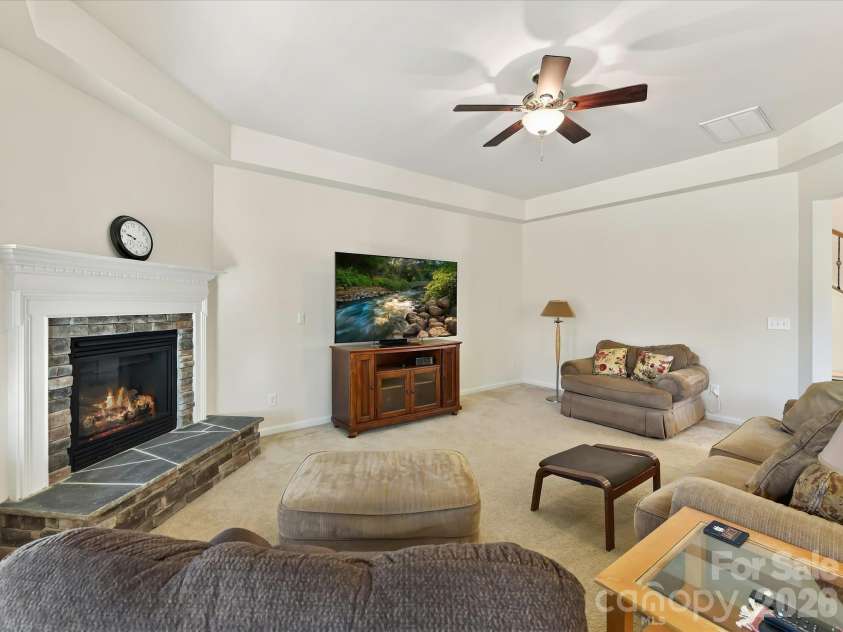 11606 Warfield Avenue, Huntersville, NC 28078.  MLS# CAR4437084, YatesRealty ID 58068. 
