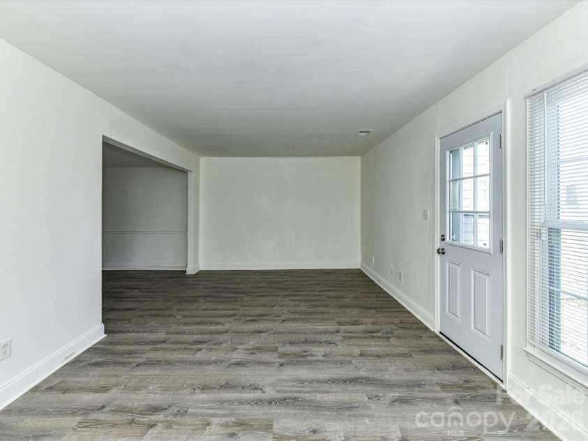 8322 Knights Bridge Road, Charlotte, NC 28210.  MLS# CAR4360992, YatesRealty ID 5807. 