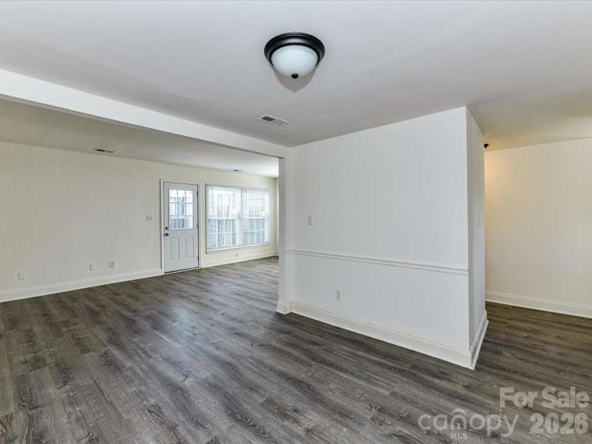 8322 Knights Bridge Road, Charlotte, NC 28210.  MLS# CAR4360992, YatesRealty ID 5807. 