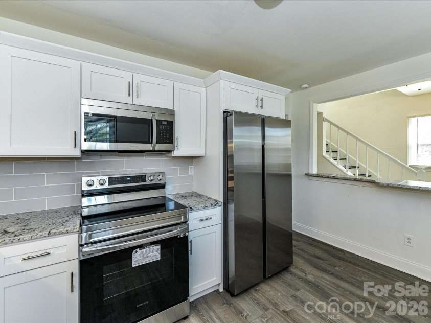 8322 Knights Bridge Road, Charlotte, NC 28210.  MLS# CAR4360992, YatesRealty ID 5807. 
