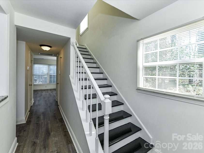 8322 Knights Bridge Road, Charlotte, NC 28210.  MLS# CAR4360992, YatesRealty ID 5807. 