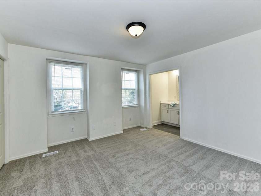 8322 Knights Bridge Road, Charlotte, NC 28210.  MLS# CAR4360992, YatesRealty ID 5807. 