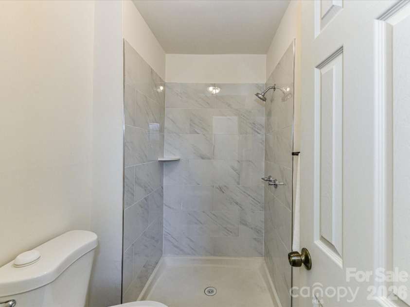 8322 Knights Bridge Road, Charlotte, NC 28210.  MLS# CAR4360992, YatesRealty ID 5807. 