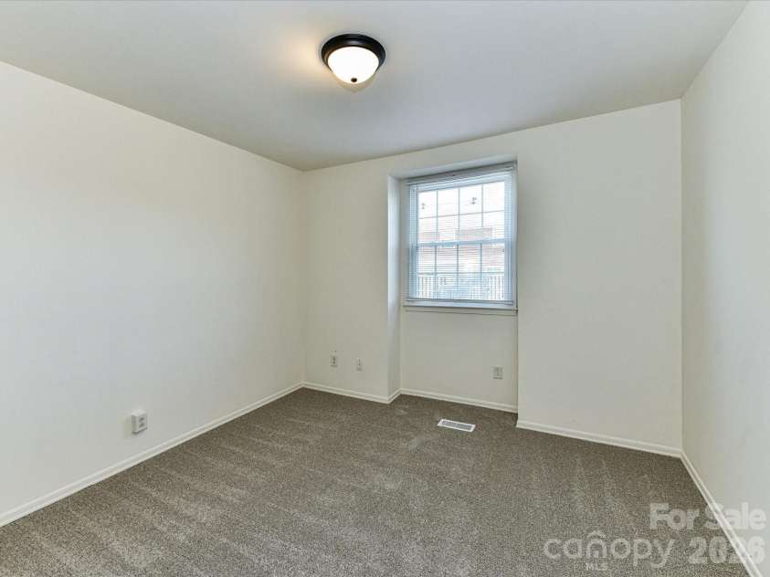 8322 Knights Bridge Road, Charlotte, NC 28210.  MLS# CAR4360992, YatesRealty ID 5807. 