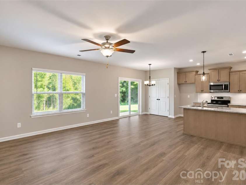 1310 Cheshire Avenue, Charlotte, NC 28208.  MLS# CAR4437125, YatesRealty ID 58070. 
