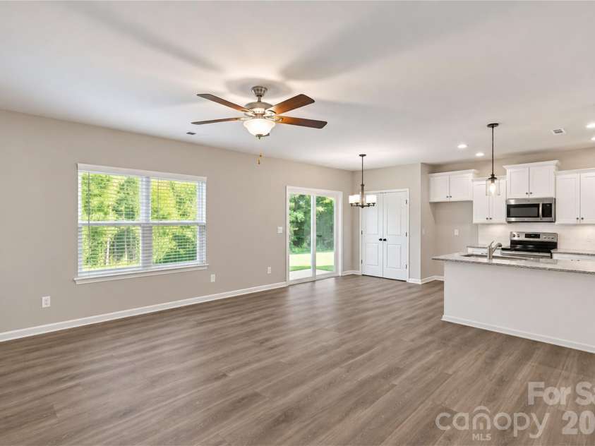 1310 Cheshire Avenue, Charlotte, NC 28208.  MLS# CAR4437125, YatesRealty ID 58070. 