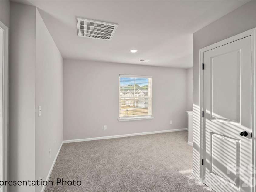 1310 Cheshire Avenue, Charlotte, NC 28208.  MLS# CAR4437125, YatesRealty ID 58070. 