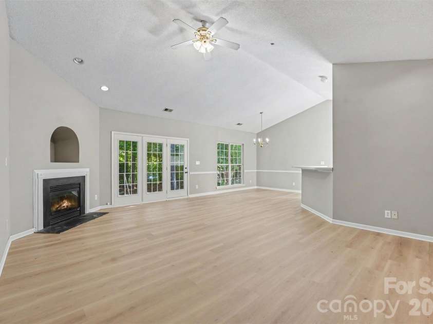 131 Devon Forest Drive, Mooresville, NC 28115.  MLS# CAR4436048, YatesRealty ID 58075. 
