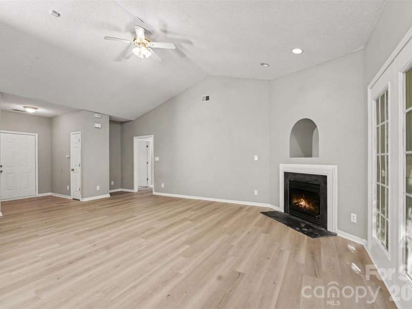 131 Devon Forest Drive, Mooresville, NC 28115.  MLS# CAR4436048, YatesRealty ID 58075. 