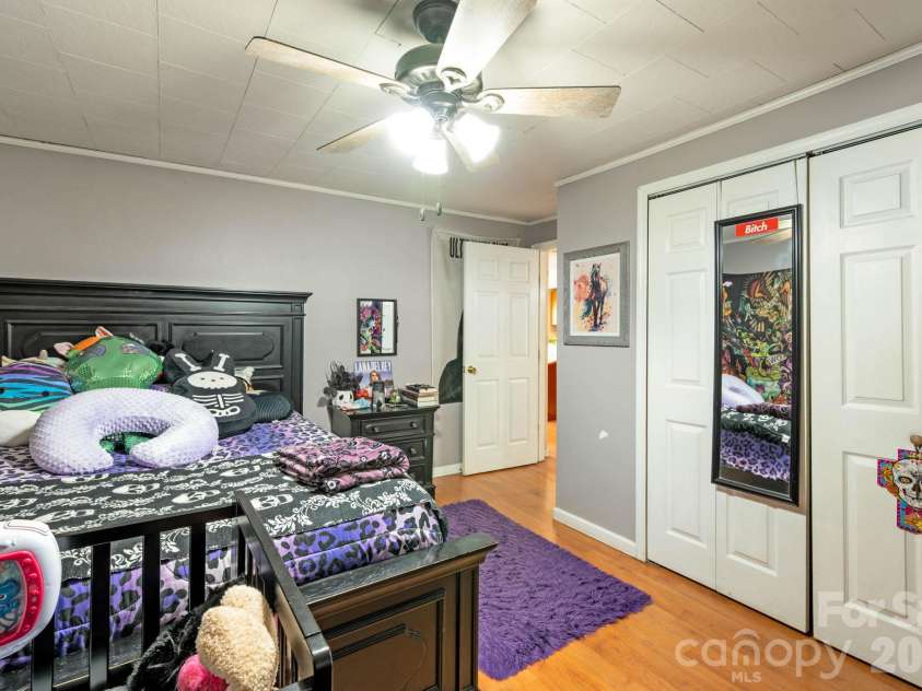 505 Birch Street, Lowell, NC 28098.  MLS# CAR4437100, YatesRealty ID 58076. 