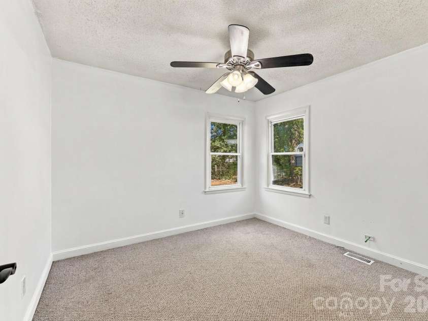 1202 Ridgewood Drive, Concord, NC 28027.  MLS# CAR4436535, YatesRealty ID 58084. 