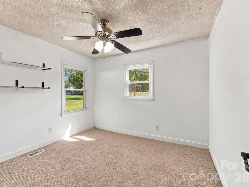 1202 Ridgewood Drive, Concord, NC 28027.  MLS# CAR4436535, YatesRealty ID 58084. 