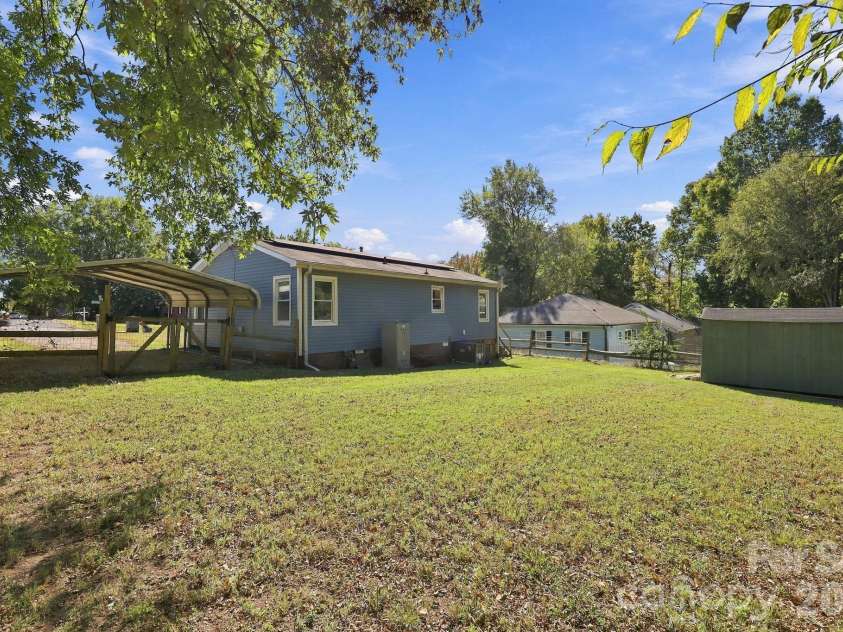 1202 Ridgewood Drive, Concord, NC 28027.  MLS# CAR4436535, YatesRealty ID 58084. 
