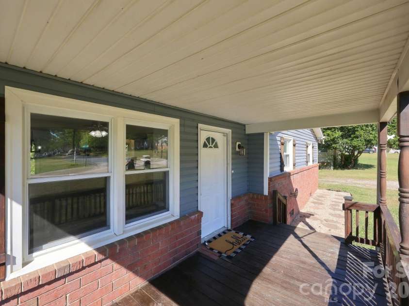 1202 Ridgewood Drive, Concord, NC 28027.  MLS# CAR4436535, YatesRealty ID 58084. 