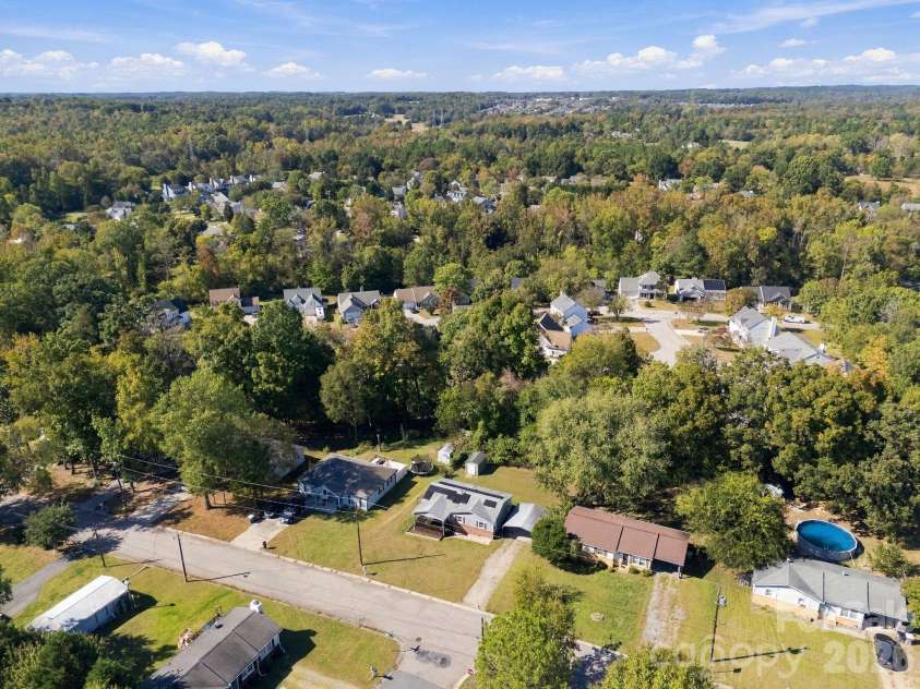 1202 Ridgewood Drive, Concord, NC 28027.  MLS# CAR4436535, YatesRealty ID 58084. 