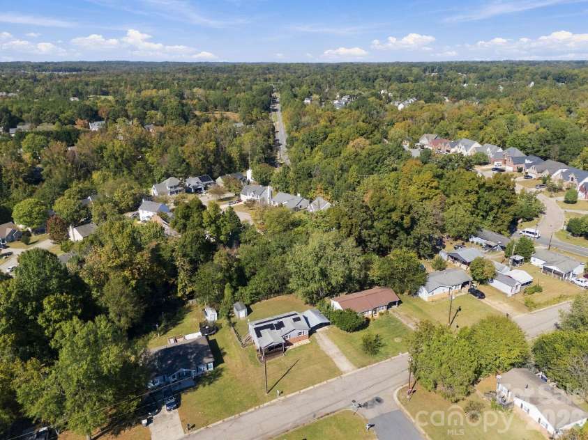 1202 Ridgewood Drive, Concord, NC 28027.  MLS# CAR4436535, YatesRealty ID 58084. 