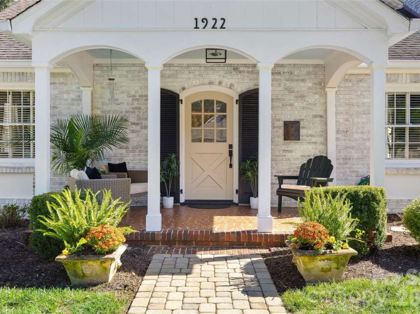 1922 Club Road, Charlotte, NC 28205.  MLS# CAR4436847, YatesRealty ID 58094. 