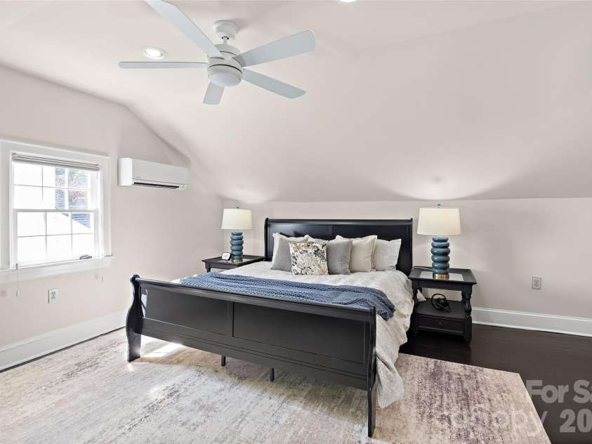 1922 Club Road, Charlotte, NC 28205.  MLS# CAR4436847, YatesRealty ID 58094. 