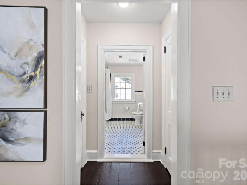 1922 Club Road, Charlotte, NC 28205.  MLS# CAR4436847, YatesRealty ID 58094. 