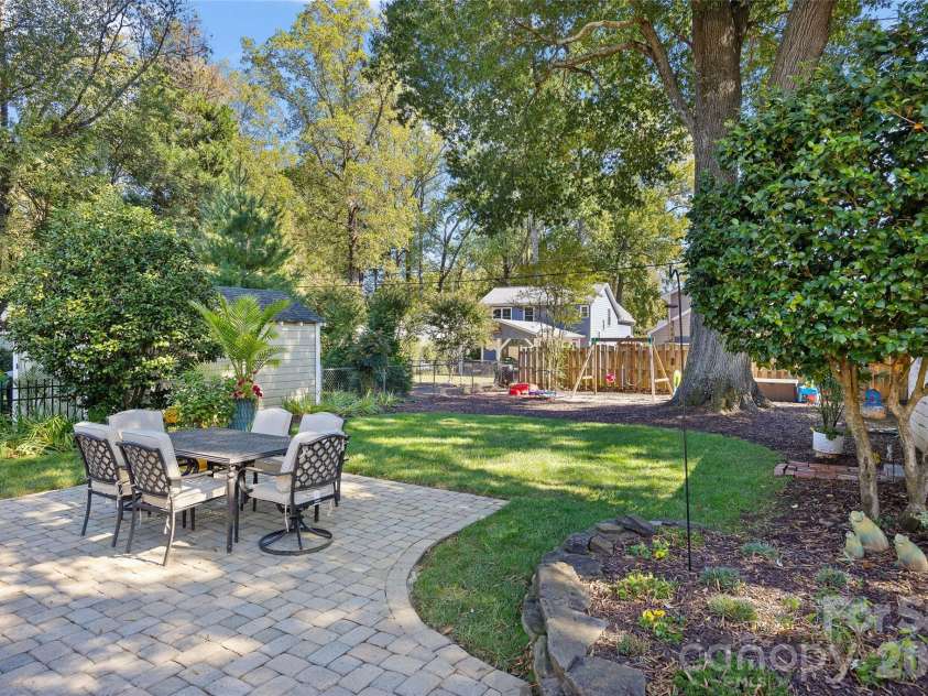 1922 Club Road, Charlotte, NC 28205.  MLS# CAR4436847, YatesRealty ID 58094. 