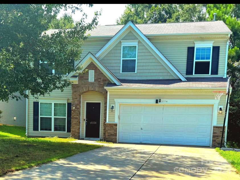 10334 Gold Pan Road, Charlotte, NC 28215.  MLS# CAR4167370, YatesRealty ID 581. 