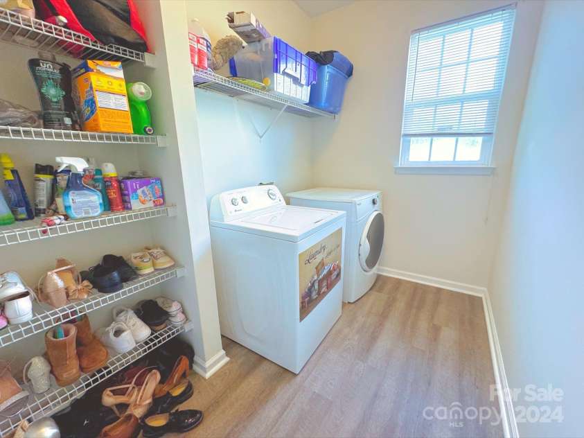 10334 Gold Pan Road, Charlotte, NC 28215.  MLS# CAR4167370, YatesRealty ID 581. 