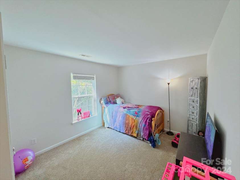 10334 Gold Pan Road, Charlotte, NC 28215.  MLS# CAR4167370, YatesRealty ID 581. 