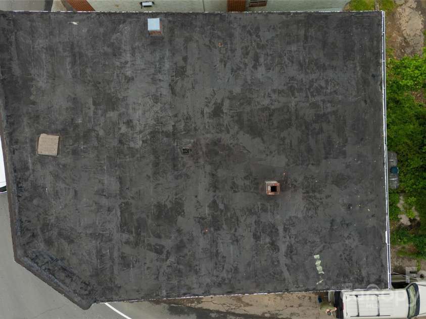 23 N 226 Highway, Bakersville, NC 28705.  MLS# CAR4318730, YatesRealty ID 581. 