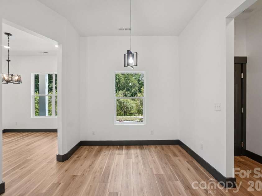 86 Point Hope Lane, Hendersonville, NC 28792.  MLS# CAR4264564, YatesRealty ID 581. 