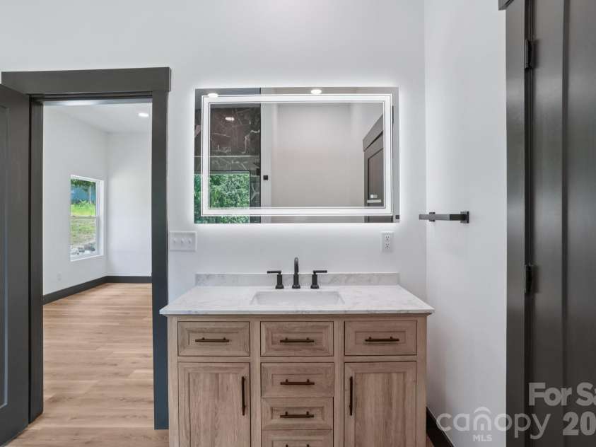 86 Point Hope Lane, Hendersonville, NC 28792.  MLS# CAR4264564, YatesRealty ID 581. 