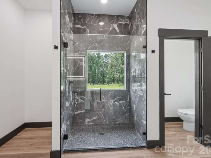 86 Point Hope Lane, Hendersonville, NC 28792.  MLS# CAR4264564, YatesRealty ID 581. 