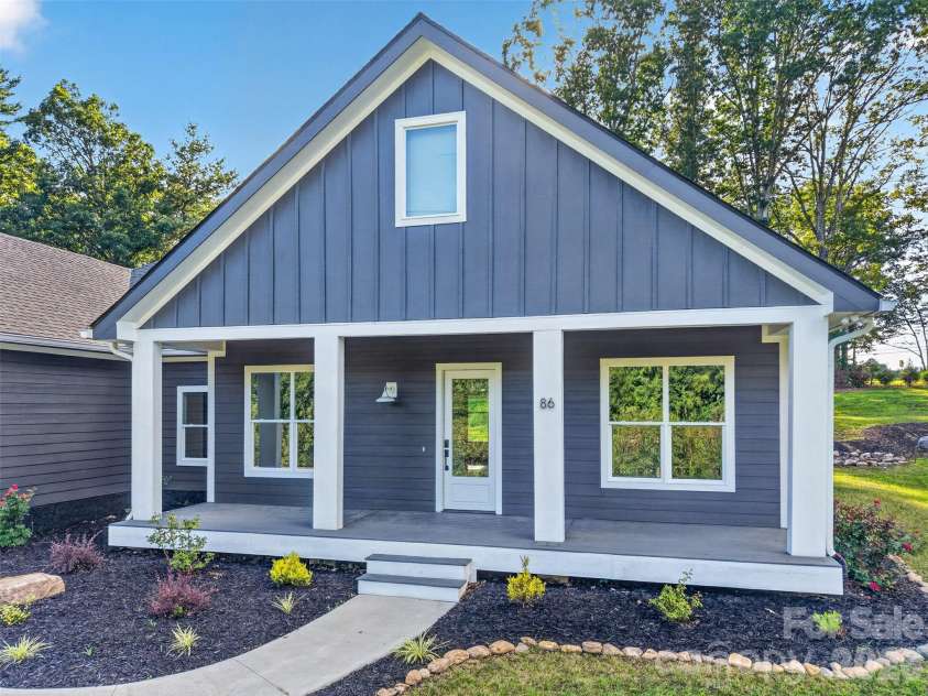 86 Point Hope Lane, Hendersonville, NC 28792.  MLS# CAR4264564, YatesRealty ID 581. 