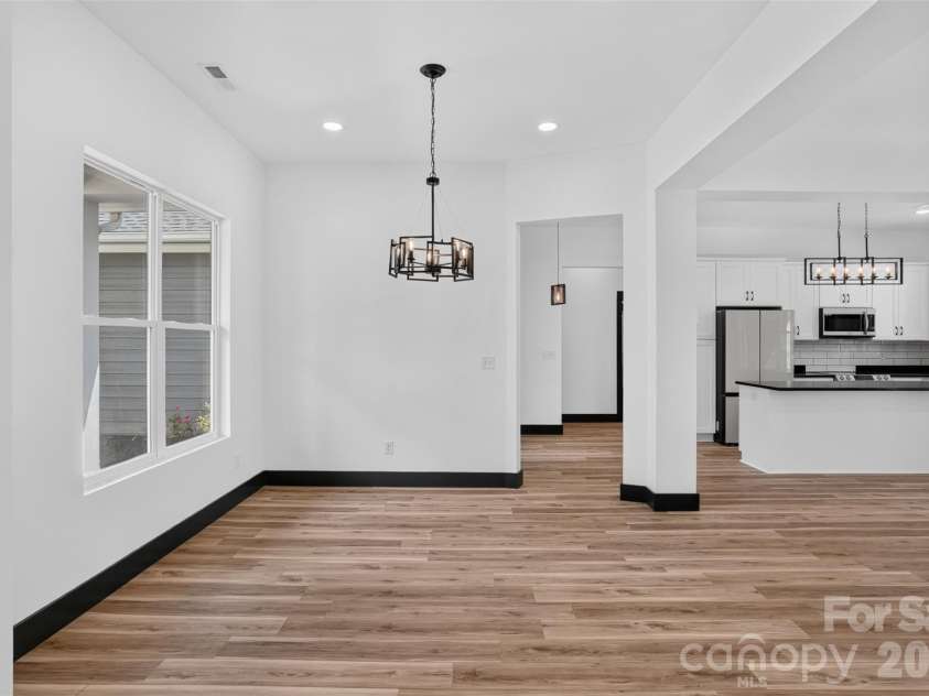 86 Point Hope Lane, Hendersonville, NC 28792.  MLS# CAR4264564, YatesRealty ID 581. 