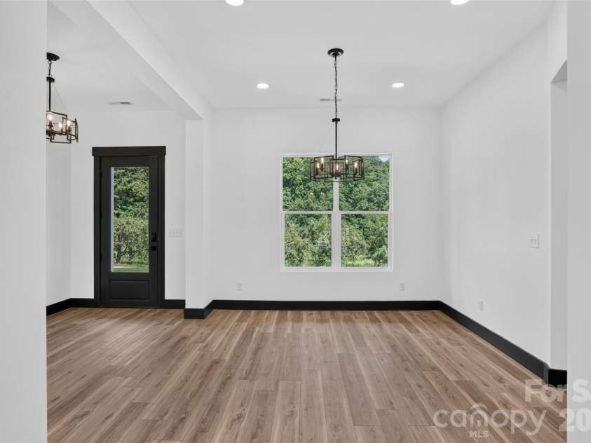 86 Point Hope Lane, Hendersonville, NC 28792.  MLS# CAR4264564, YatesRealty ID 581. 